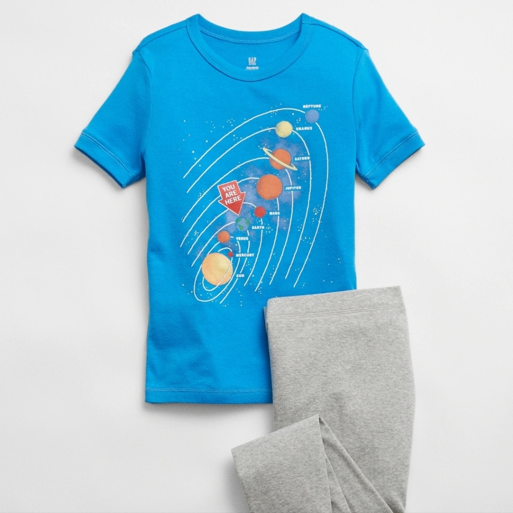 New 2 piece baby gap pajamas